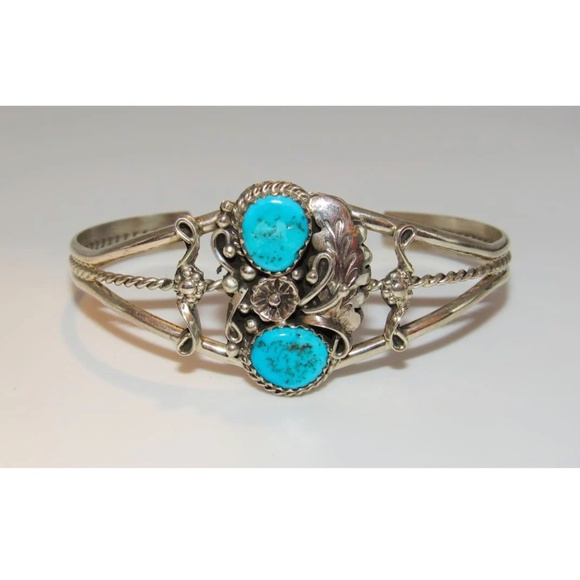 Navajo Turquoise Cuff Bracelet Sterling Silver Native American